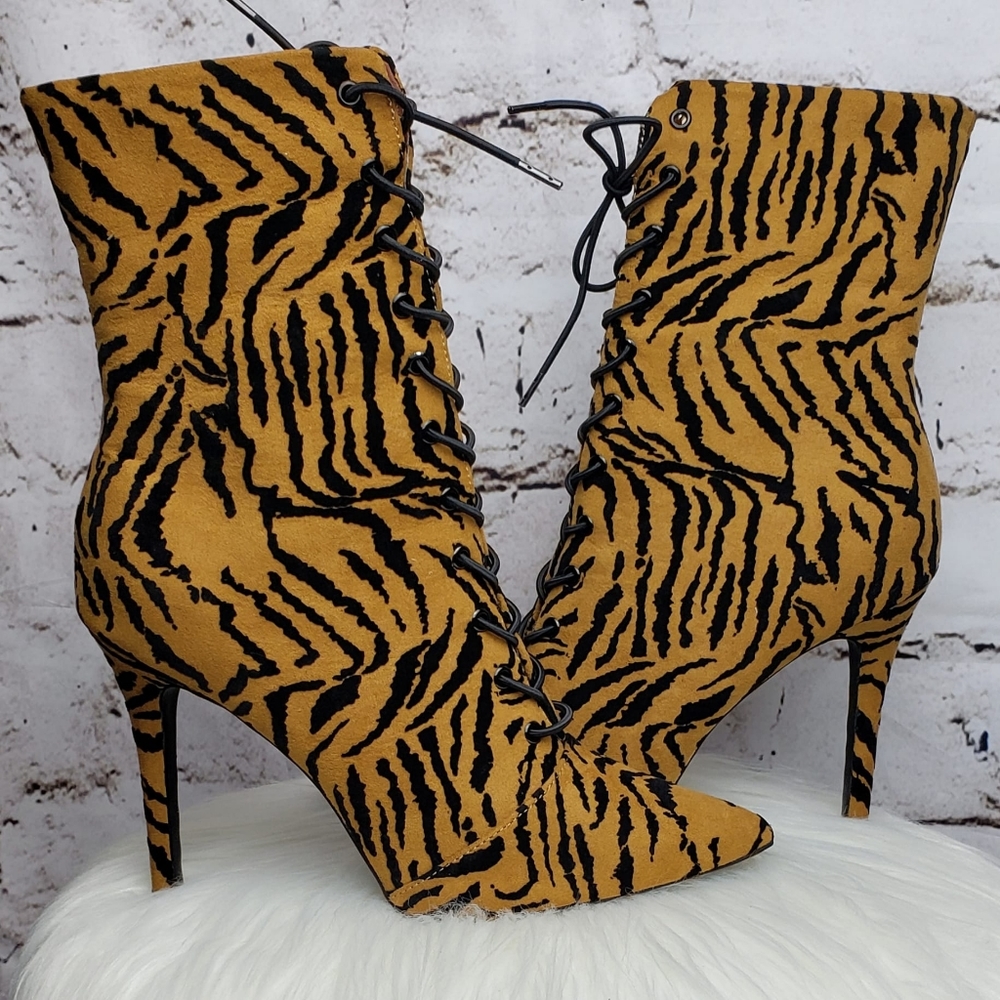 Boots (Tigress)